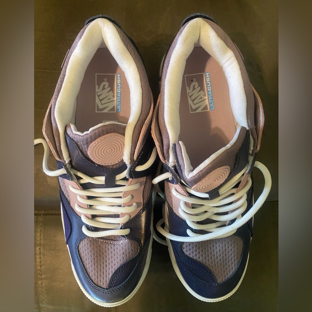 Vans Blue and Pink Casual Sneakers